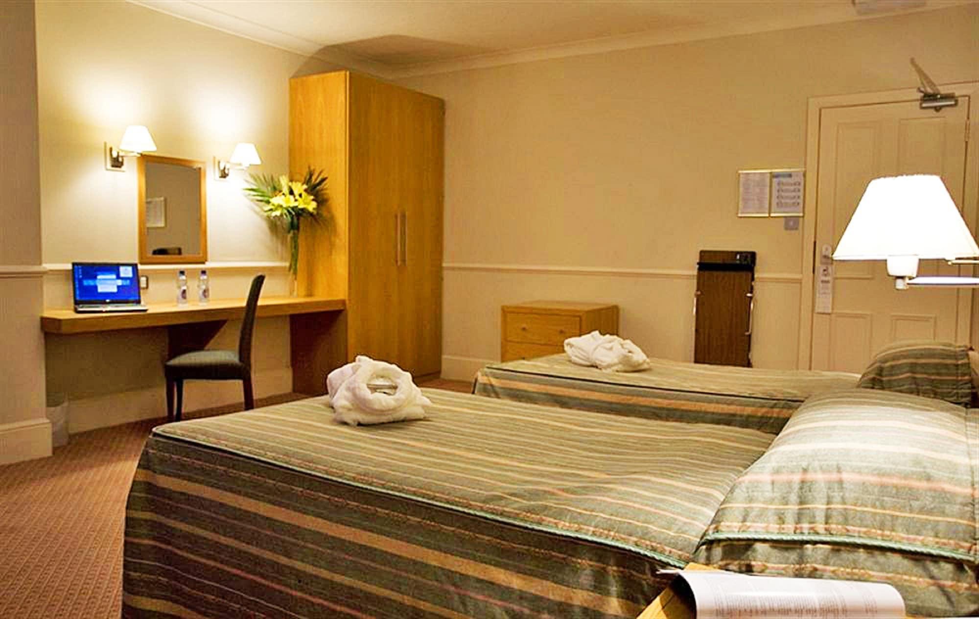 Cavendish Hotel Истборн Екстериор снимка
