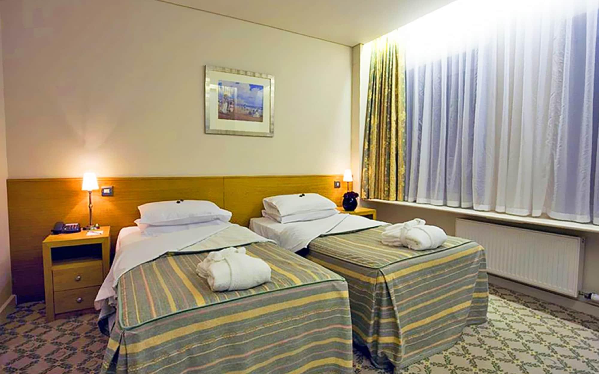 Cavendish Hotel Истборн Екстериор снимка