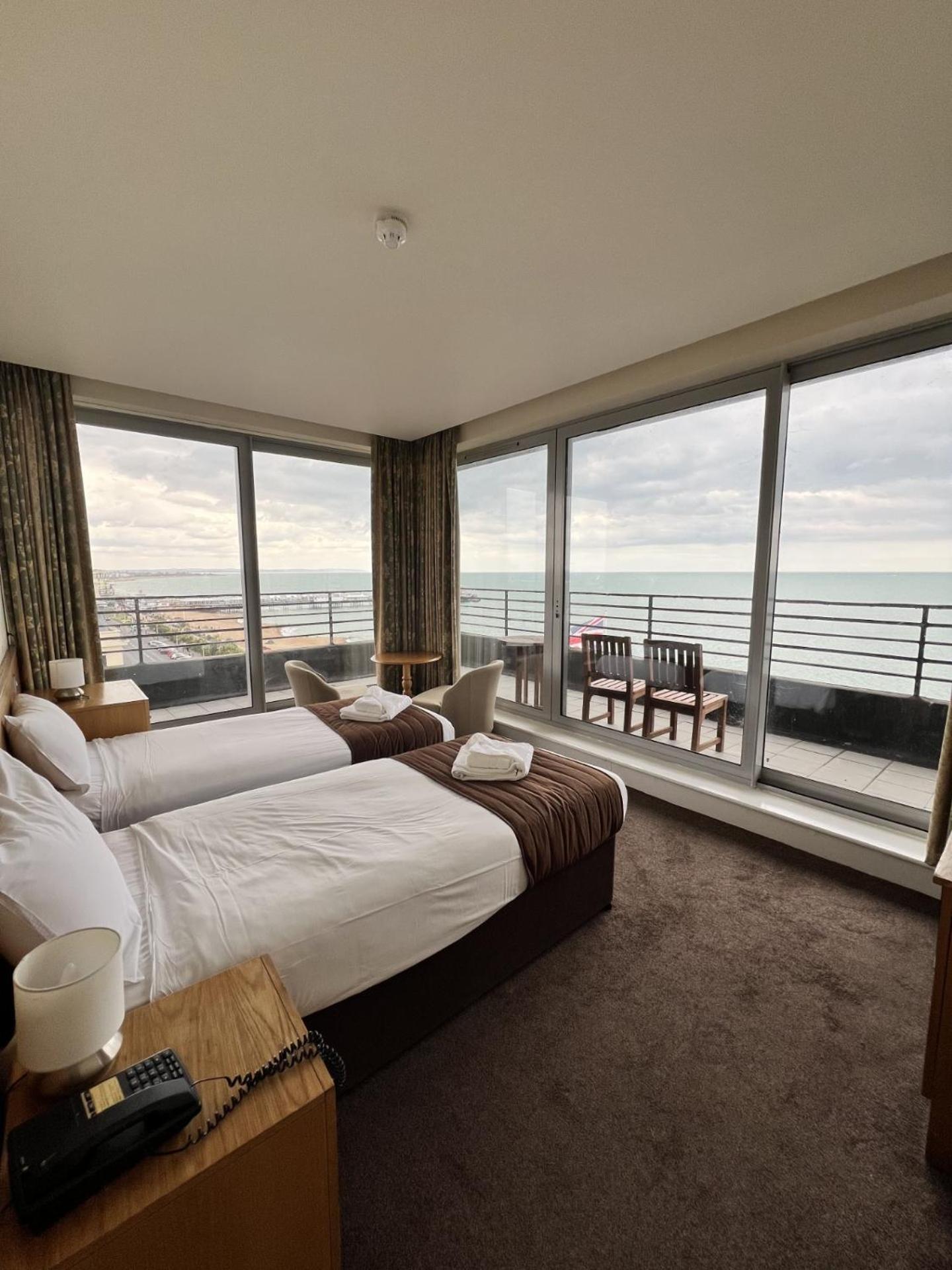 Cavendish Hotel Истборн Екстериор снимка