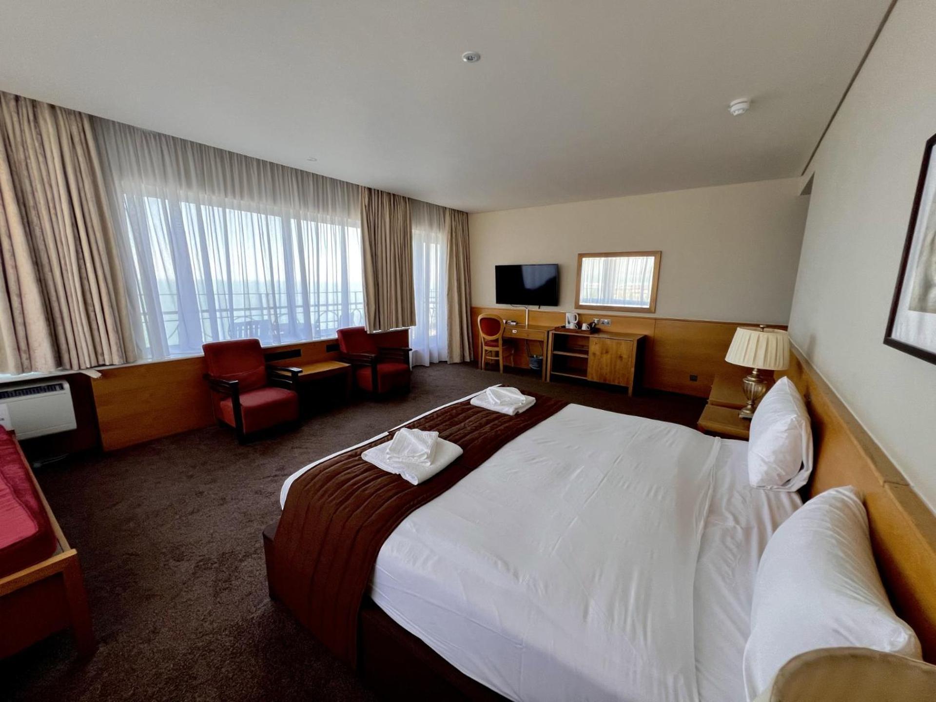Cavendish Hotel Истборн Екстериор снимка