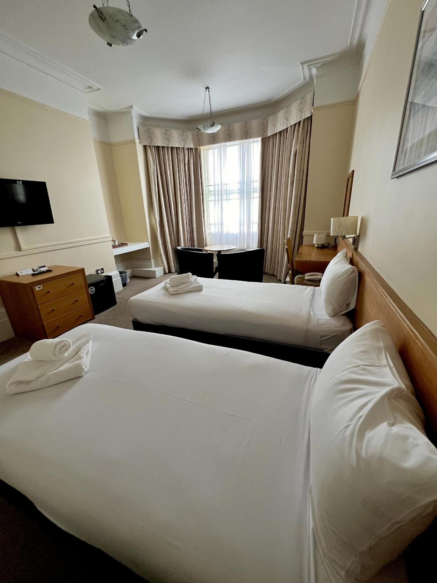 Cavendish Hotel Истборн Екстериор снимка