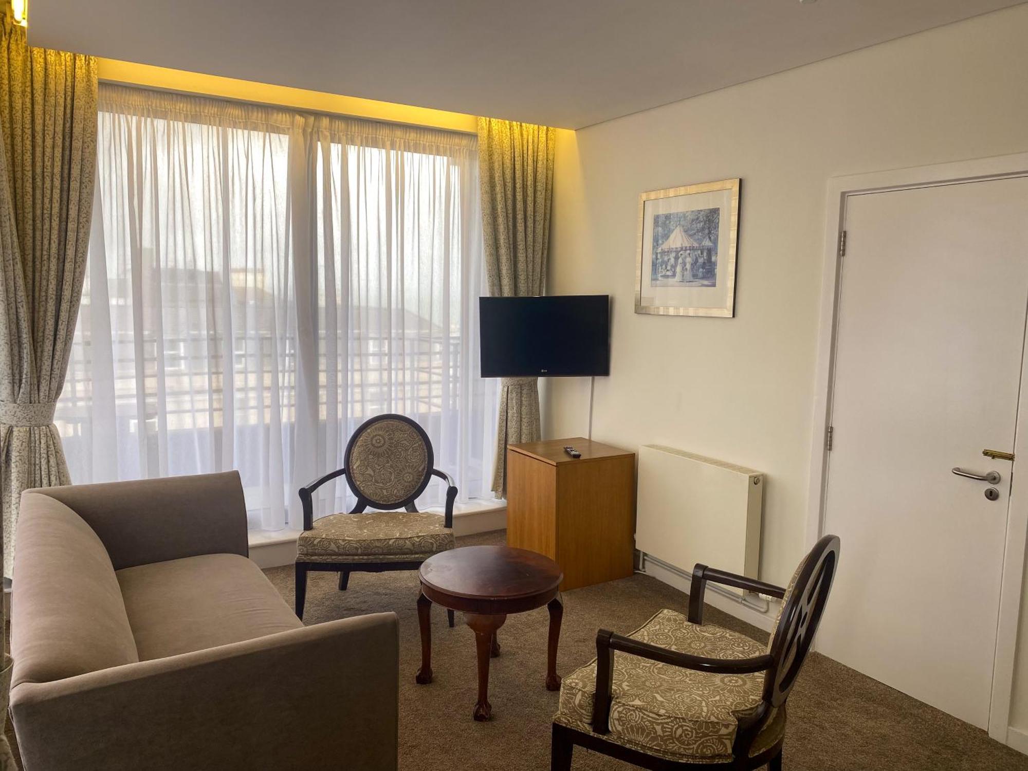 Cavendish Hotel Истборн Екстериор снимка