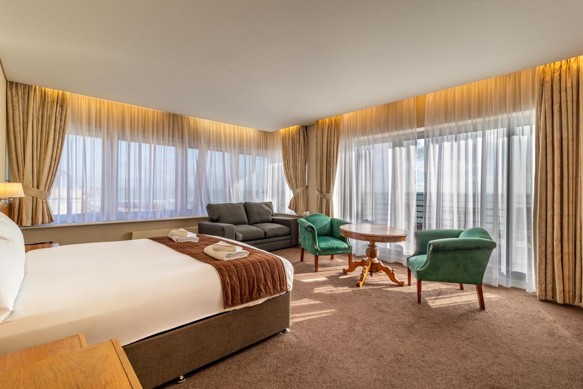 Cavendish Hotel Истборн Екстериор снимка